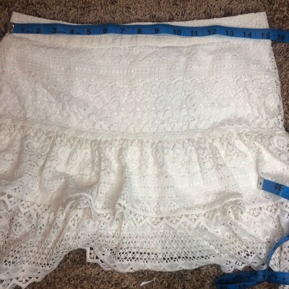 NWT H&M white lace mini skirt limited edition - Picture 9 of 9